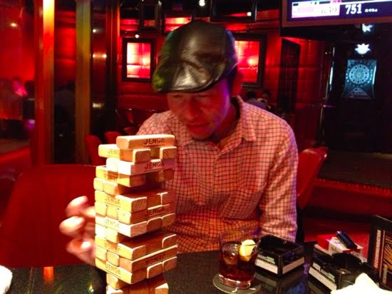 analog_game_jenga_2.jpg Analog game jenga 2