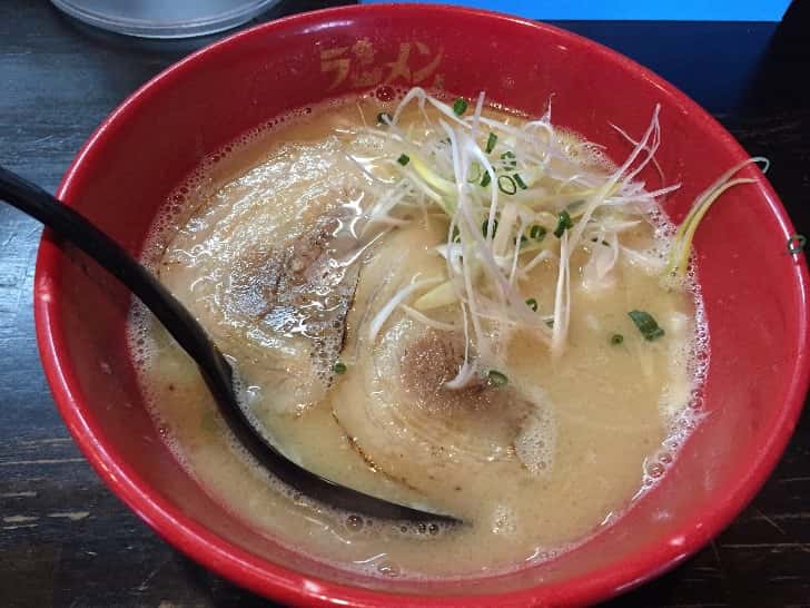 ラーメン海鳴の魚介豚骨スープ