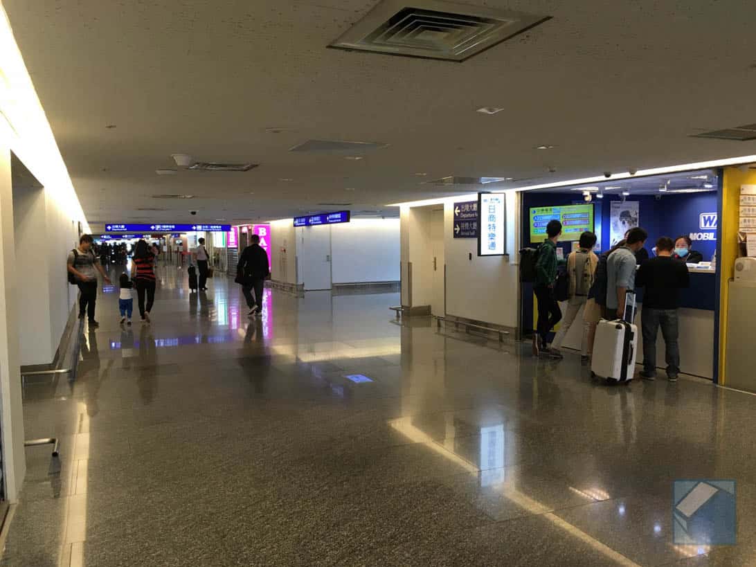 Taoyuan airport sim exchange 9