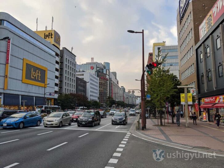 日中の市街地_Pixel 4