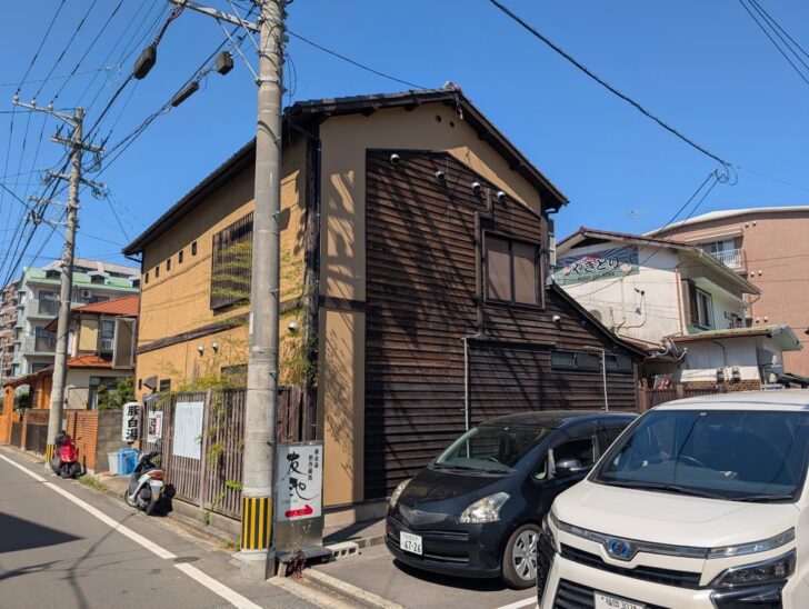 豚白湯創作麺処 友池の外観