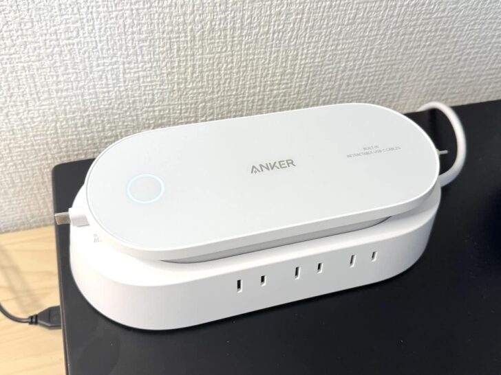 ホワイト基調のボディはどんなオフィスやデスクにも馴染みやすいデザイン