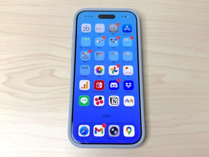 Apple純正バンパーを取り付けてもガラスが浮いたりしない