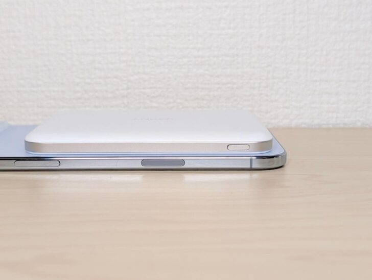 iPhone AirとAnkerバッテリーを足しても14.2mm