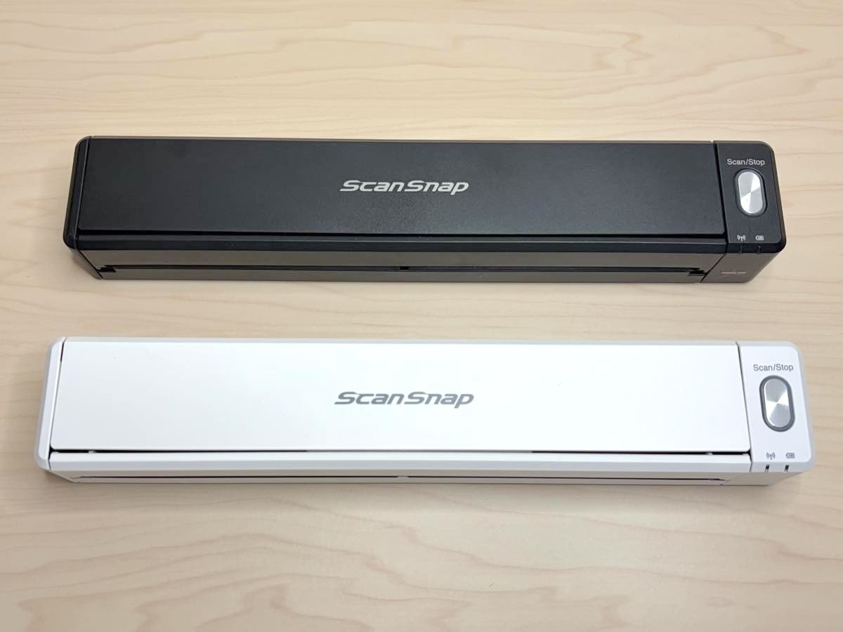 ScanSnap iX100とScanSnap iX110を並べて比較