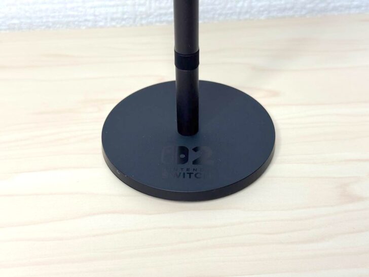 台座にはうっすらとSwitch 2のロゴ