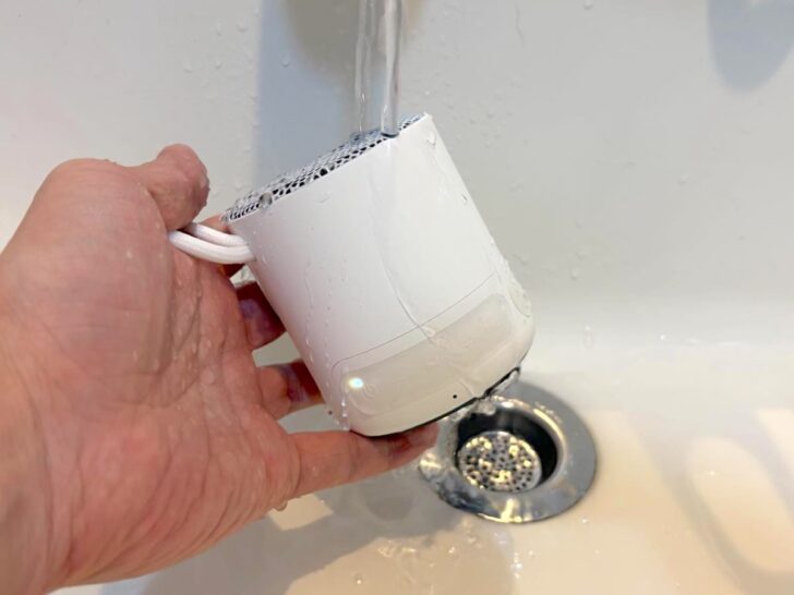 お風呂や雨の屋外でも使える防水性能